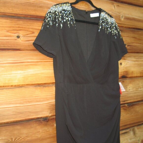 Mac Duggal 55704 Womens SEQUINED EMBELLISHED SHOULDER EVENING GOWN - Picture 7 of 16